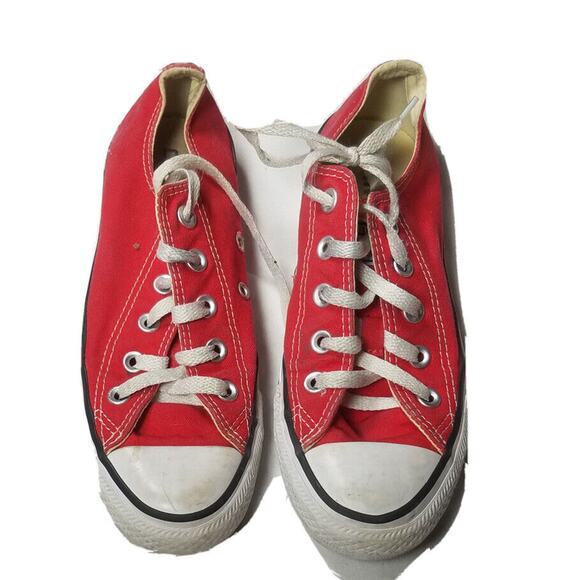 Converse All Star Canvas Sneakers Women Size 6 Red Chuck Taylor Low‎ Top Red - Picture 1 of 7